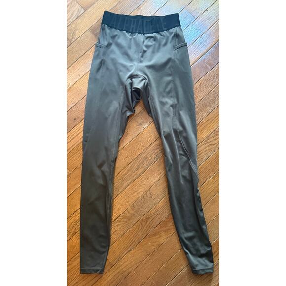 Alphalete Leggings Green/Grey in color XS/S Ladies - Picture 7 of 9